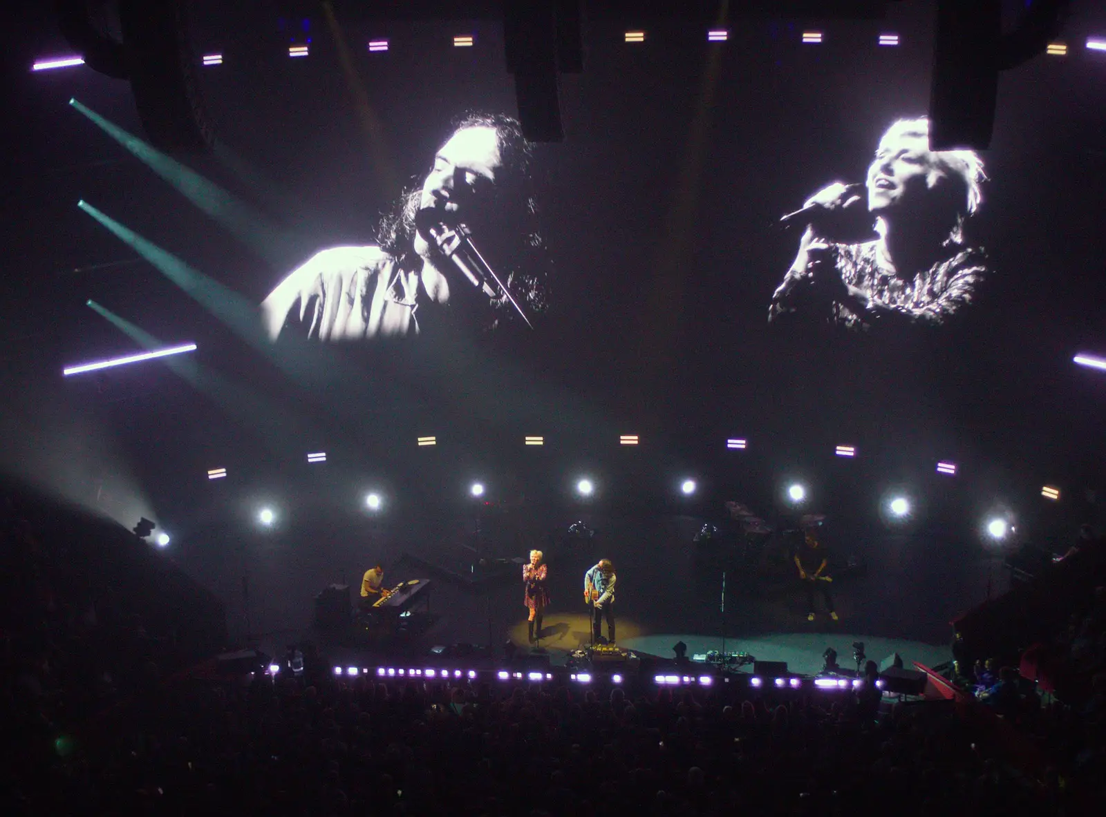 Martha Waingright joins in for a number, from Snow Patrol at the Royal Albert Hall, South Kensington, London - 21st September 2026