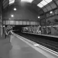 The other end of Notting Hill Gate tube, Snow Patrol at the Royal Albert Hall, South Kensington, London - 21st September 2026