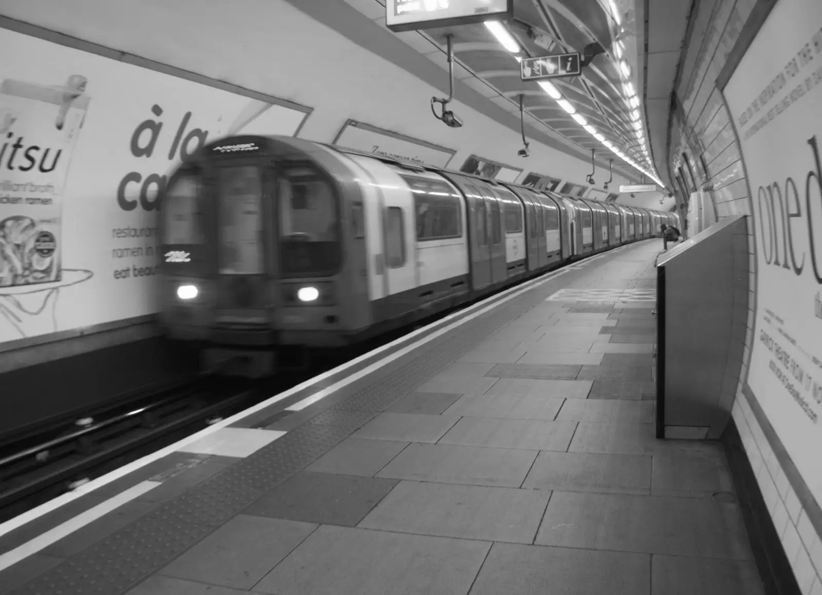 The Central Line tube train comes in, from Snow Patrol at the Royal Albert Hall, South Kensington, London - 21st September 2026
