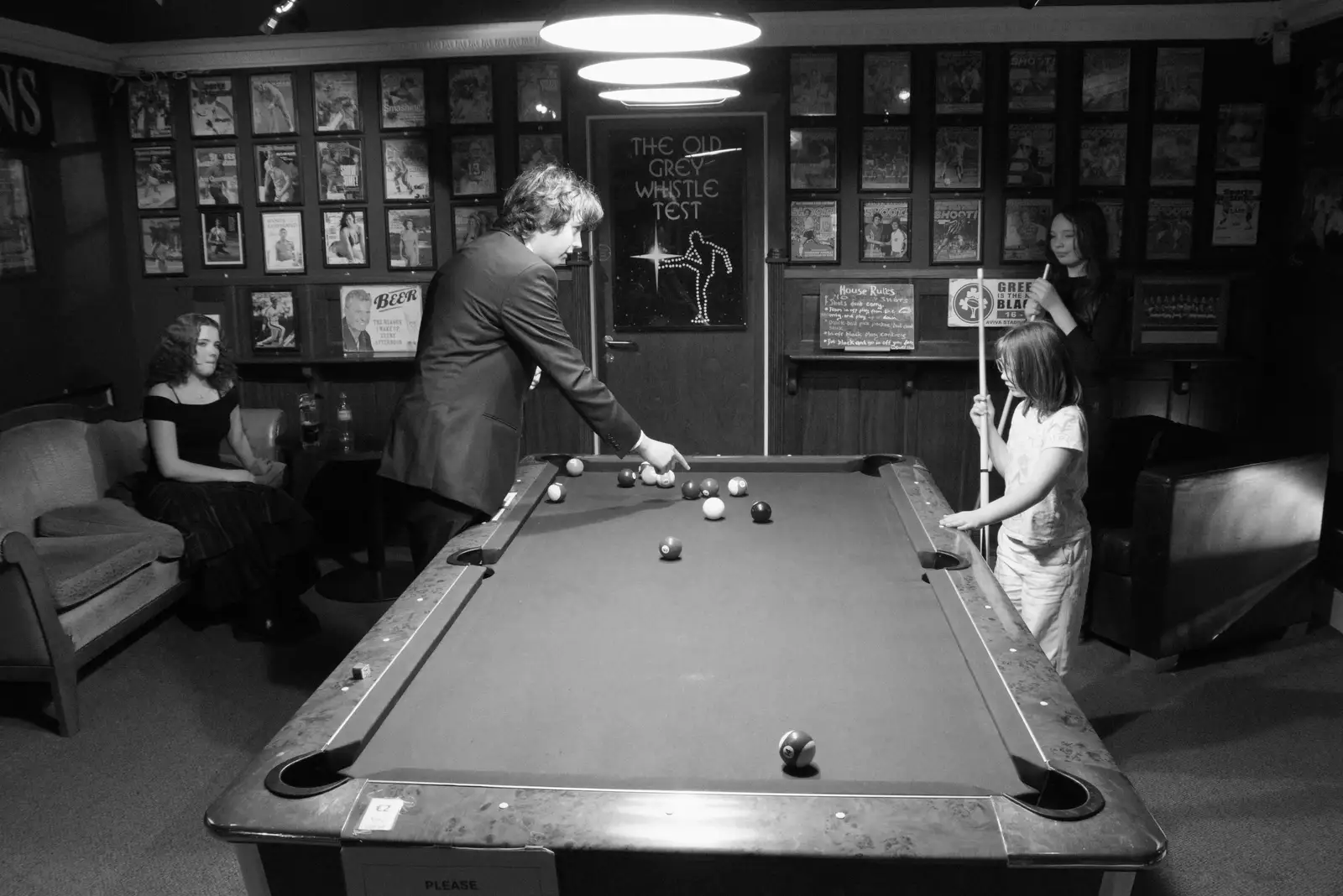Fred explains some pool rules to Rachel, from An Irish Wake for Louise, Booterstown, Dublin - 11th October 2026