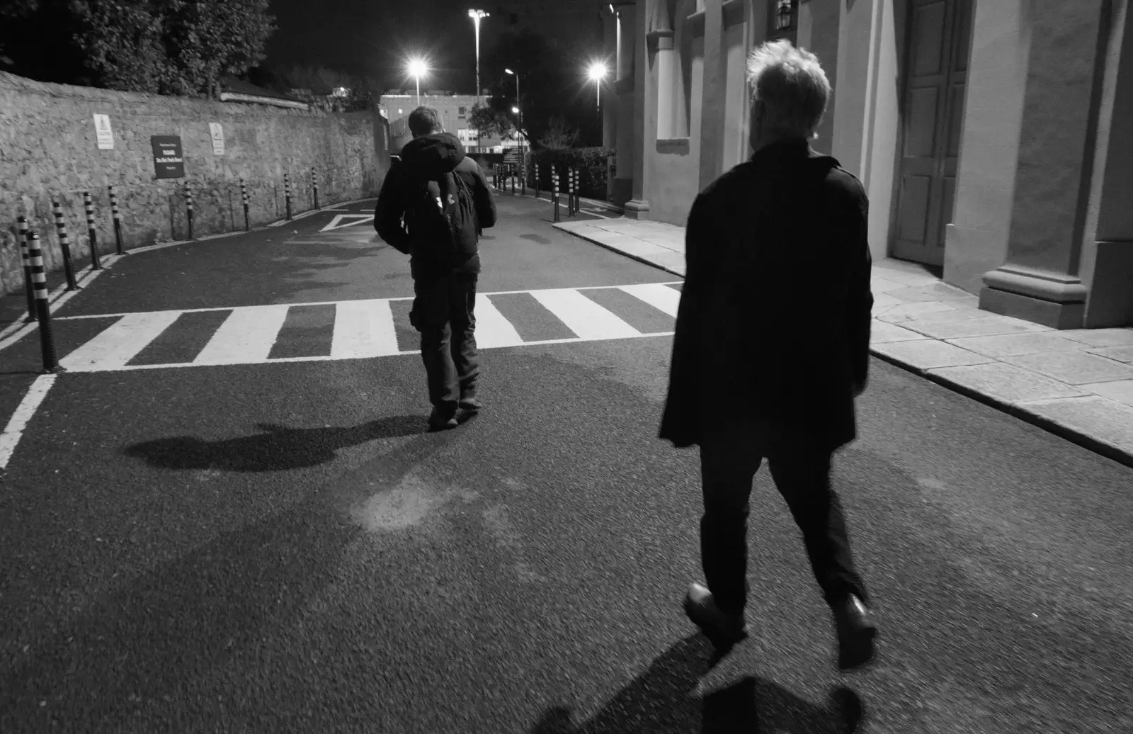 We walk back to Wayne's car for a lift, from An Irish Wake for Louise, Booterstown, Dublin - 11th October 2026