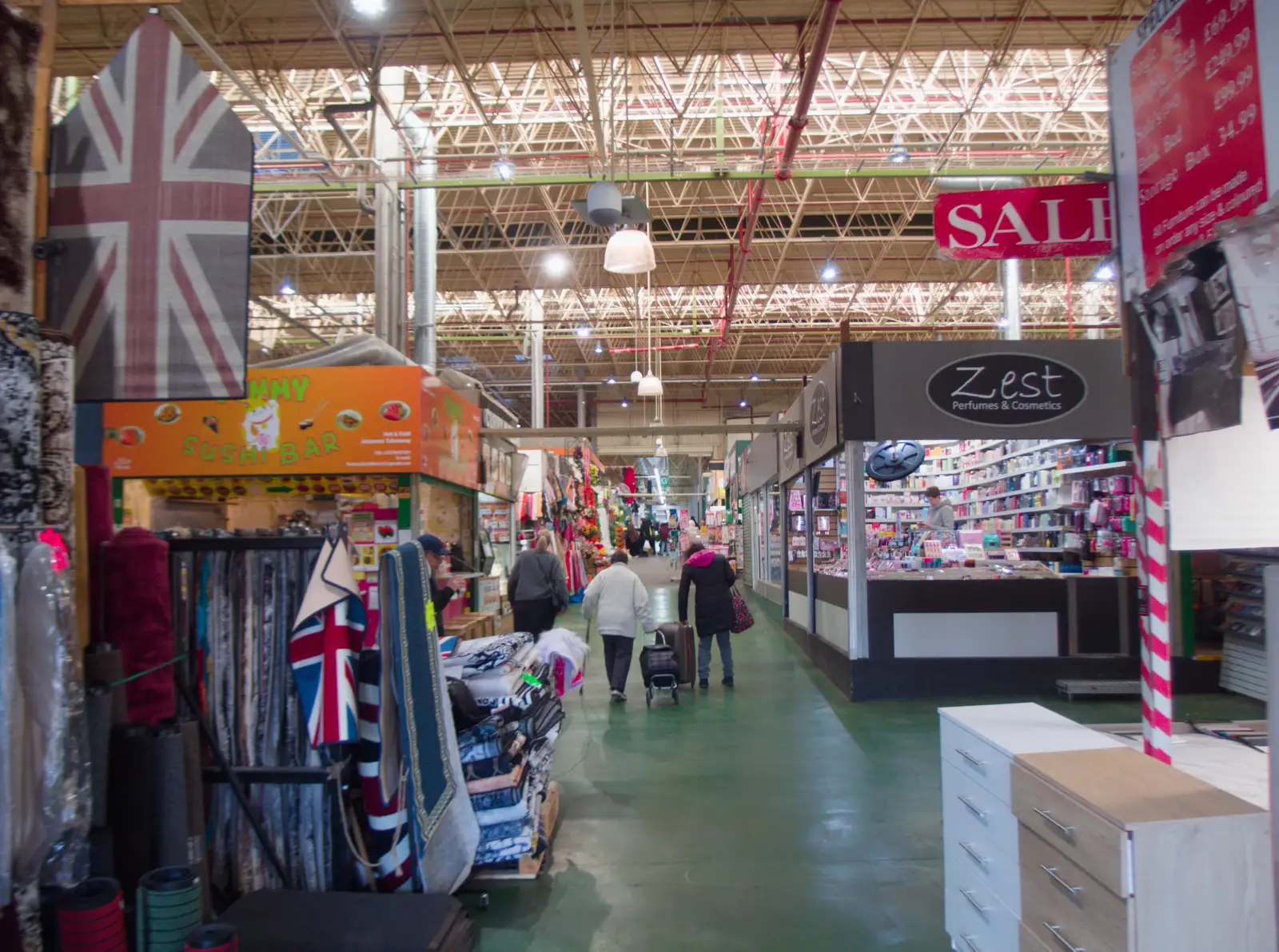 Inside the vast indoor market, from A Visit to the Conservatoire, Leeds, West Yorkshire - 17th October 2026